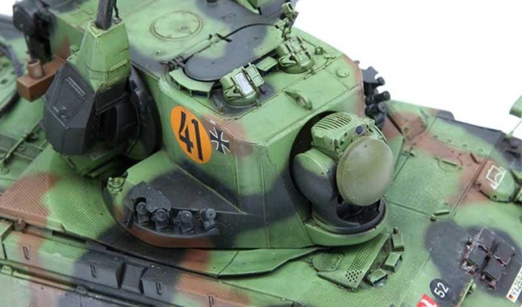 Сборная модель «Зенитная самоходная установка» — картинка 2