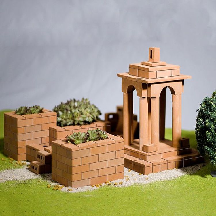 Конструктор из кирпичиков Brickmaster: «Садик» (288 дет) — картинка 2