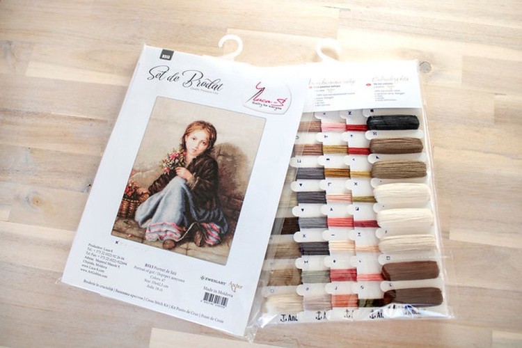 Набор для вышивания «Девочка с цветами» — картинка 5