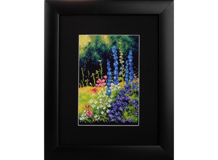 Набор для вышивания «Дельфиниумы и воздушные космеи» — картинка 2