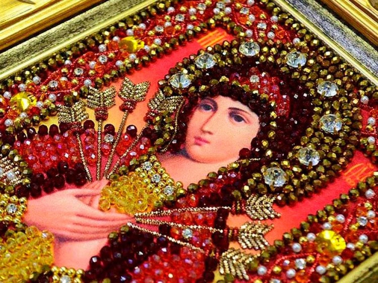 Набор вышивки хрустальными камнями «Богородица Семистрельная» — картинка 3