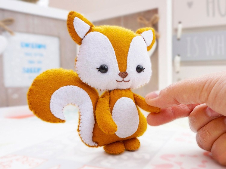 Набор для шитья игрушки «Белочка Саша» — картинка 2