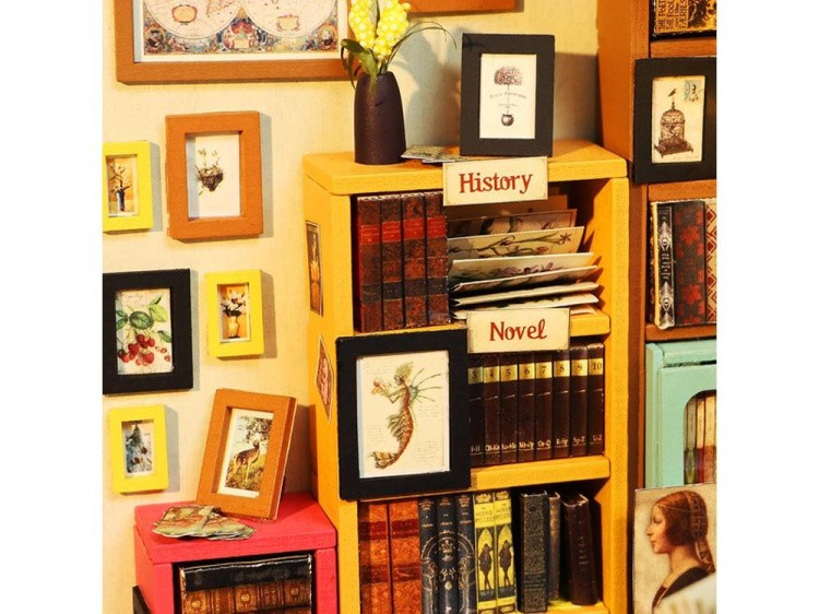 Набор для создания миниатюры (румбокс) «Книжный магазинчик» — картинка 9