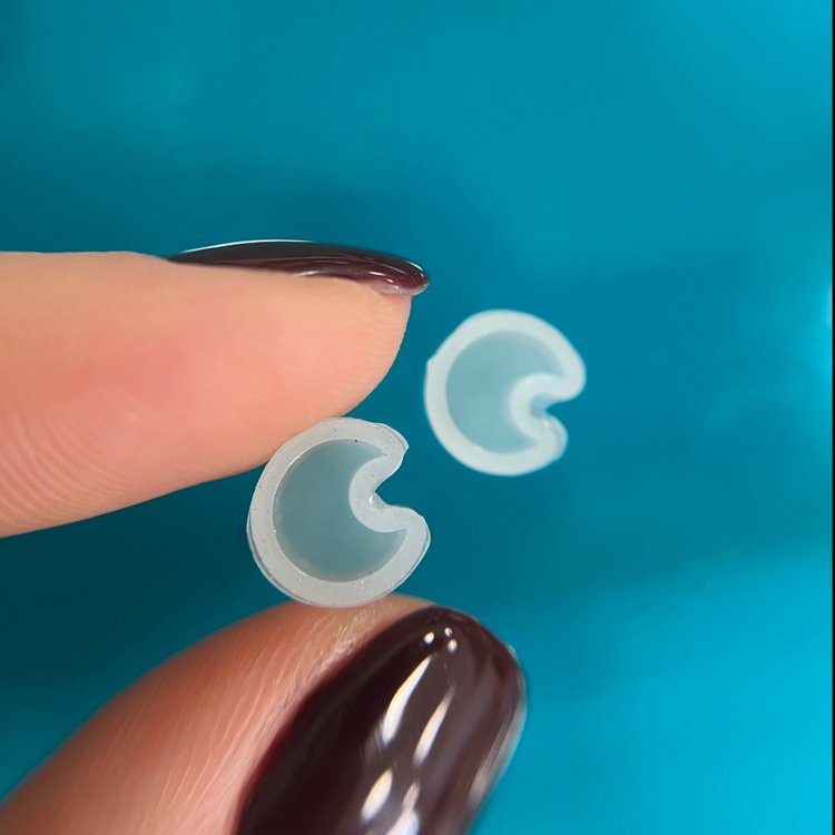 Силиконовый молд для сережек-гвоздиков «полумесяц», 2 шт. — картинка 2