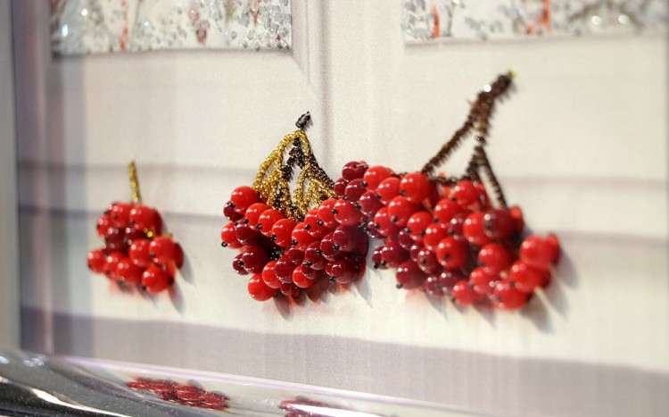 Вышивка Образа в каменьях «Снегири за окном» — картинка 3