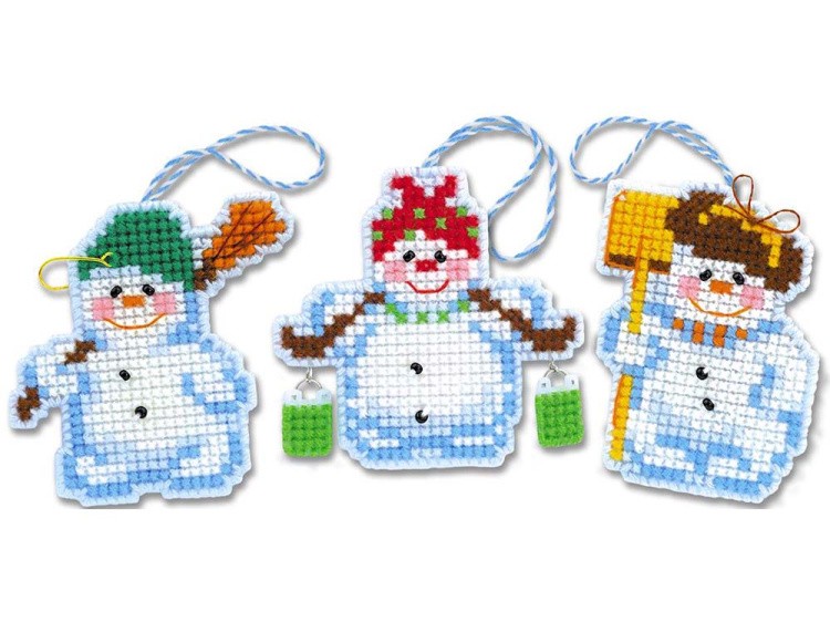Набор для вышивания «Новогодние игрушки «Снеговички»