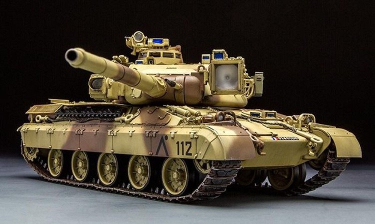 Сборная модель «Танк AMX-30B2»