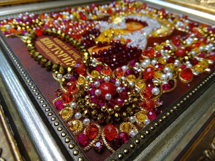 Набор вышивки хрустальными камнями «Святая Виктория» — картинка 3