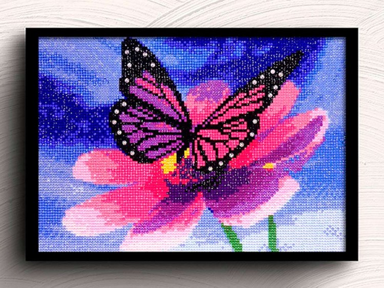 Алмазная вышивка «Бабочка на цветке» — картинка 2