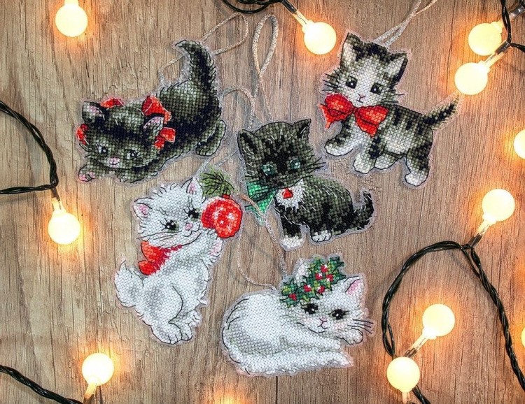 Christmas Kittens Toys 987