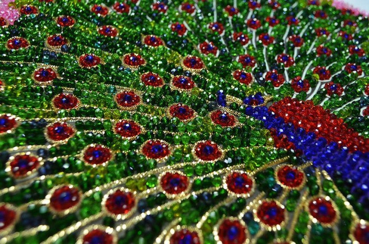 Набор вышивки хрустальными камнями «Изумрудный павлин» — картинка 7