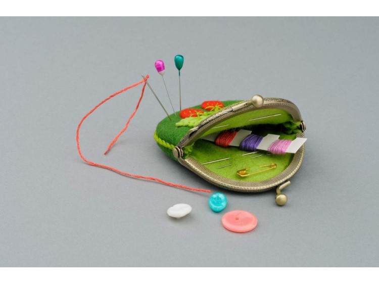 Набор для вышивания «Кошелёк. Земляничка» — картинка 3