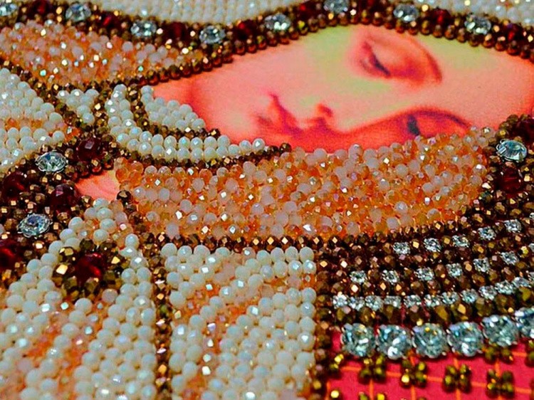 Набор вышивки хрустальными камнями «Богородица Скорбящая» — картинка 5