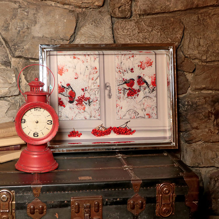 Вышивка Образа в каменьях «Снегири за окном» — картинка 4