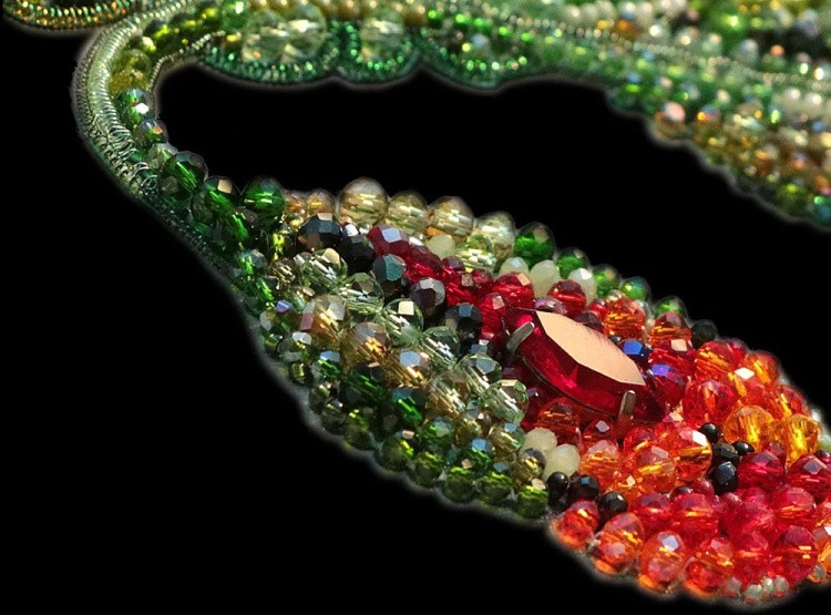 Набор для вышивания хрустальными бусинами «Маки» (черный фон) — картинка 4