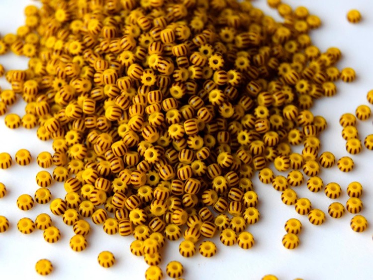 Бисер Preciosa Чехия 311-19001, 10/0, 50 г, цвет: 83491 полосатый — картинка 2