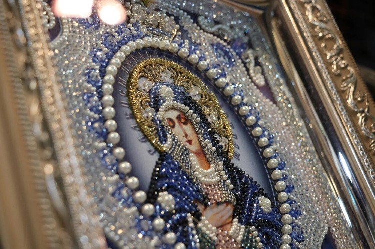 Вышивка Образа в каменьях «Богородица Умиление-2 (комплектация жемчуг Майерика)» — картинка 3