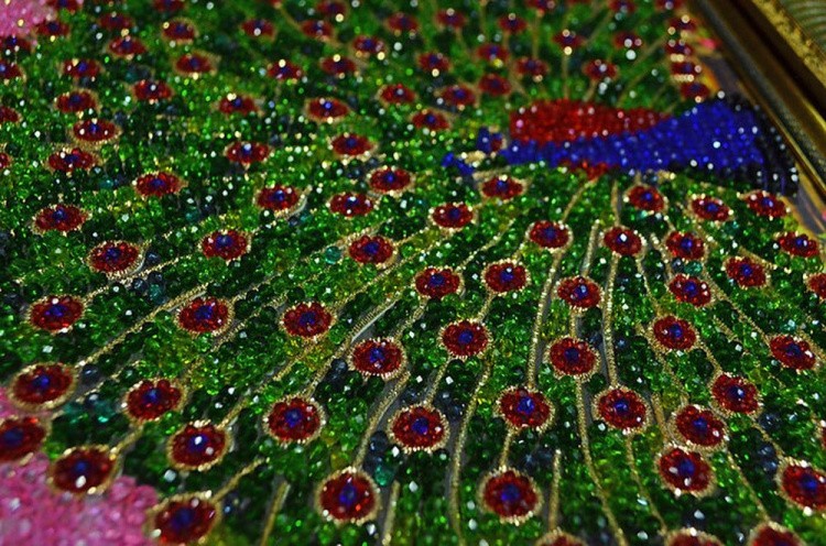 Набор вышивки хрустальными камнями «Изумрудный павлин» — картинка 4