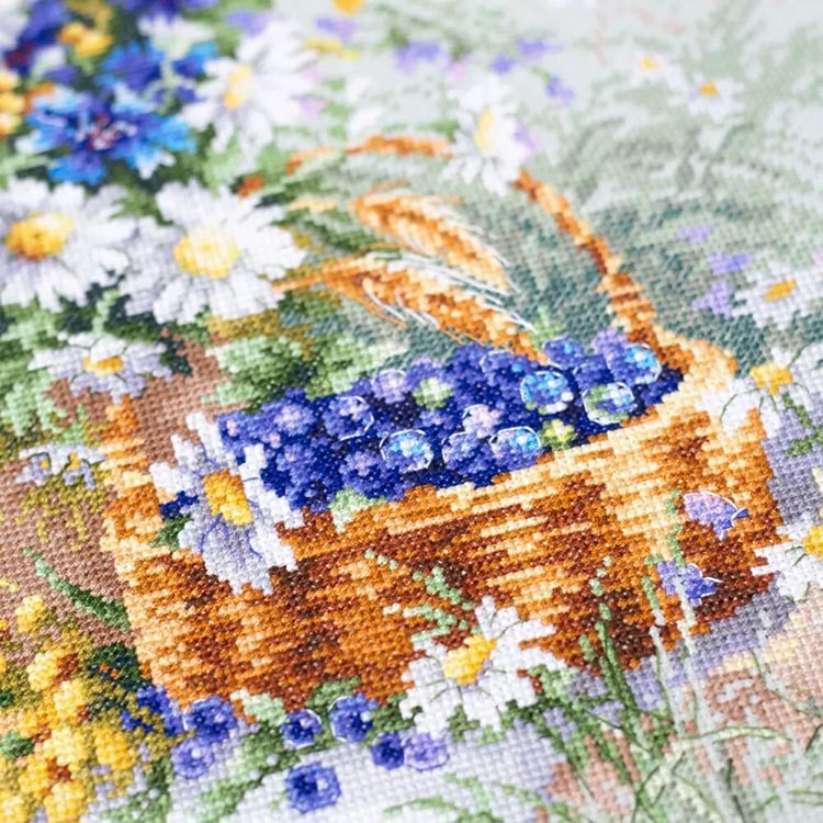 Набор для вышивания «Черничное лукошко» — картинка 8