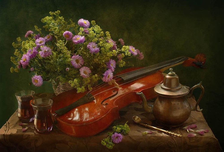 Картина по номерам «Чай, цветы и скрипка»