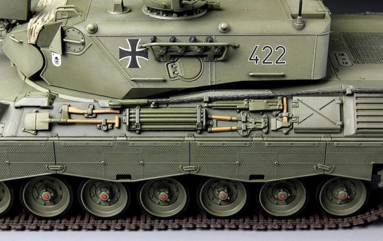 Сборная модель «Танк Leopard 1 A3/A4» — картинка 7