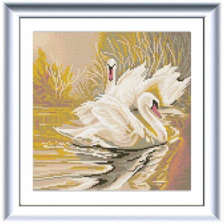 Рисунок на ткани «Белые лебеди»