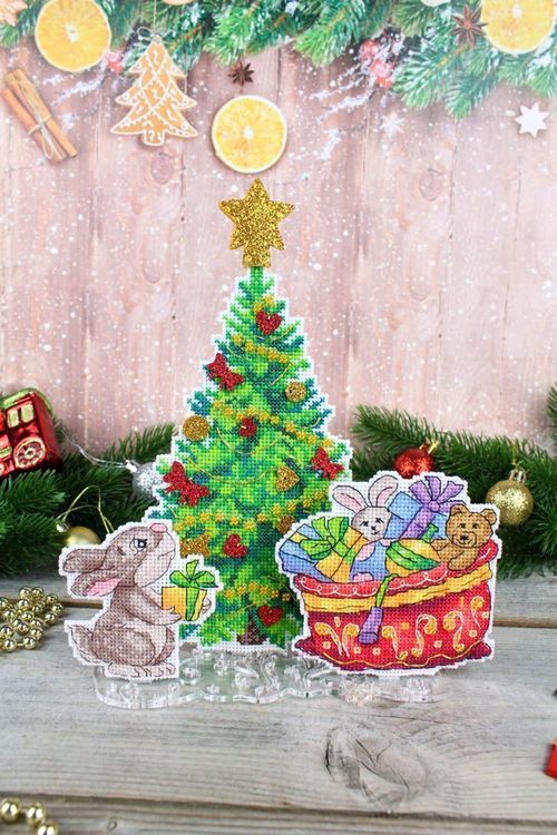 Набор для вышивания «Ёлочка с подарками. Комплект из 3 сюжетов + подставка» — картинка 6