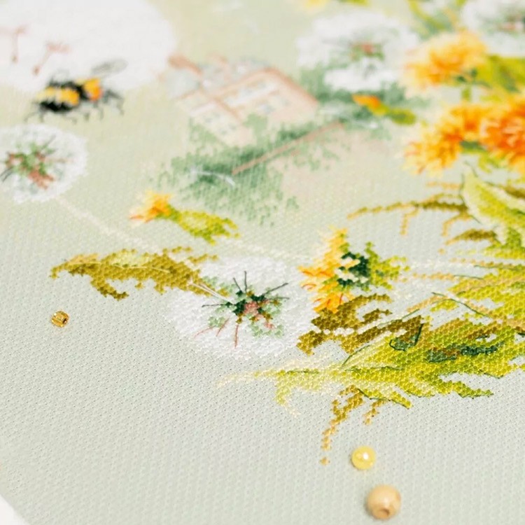 Набор для вышивания «Живые истории. Шмель» — картинка 6