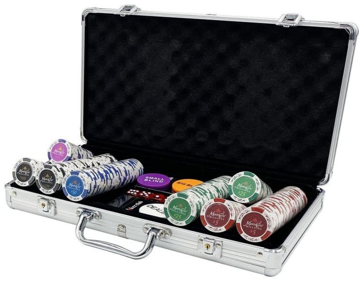Покерный набор Monte Carlo, 300 фишек с номиналом в чемодане
