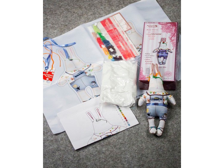 Набор для шитья и вышивания «Зайка Куприян-хулиган» — картинка 2