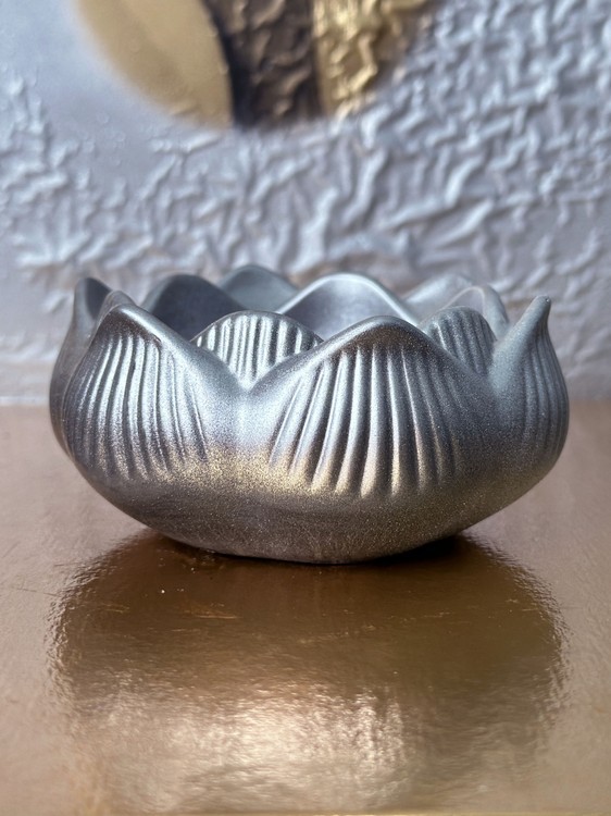 Силиконовый молд - Контейнер/подсвечник цветок, d 9 см, 1 шт. — картинка 2