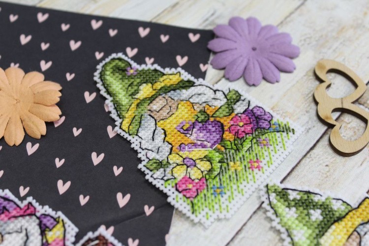 Набор для вышивания «Садовые гномики. Магниты» — картинка 4