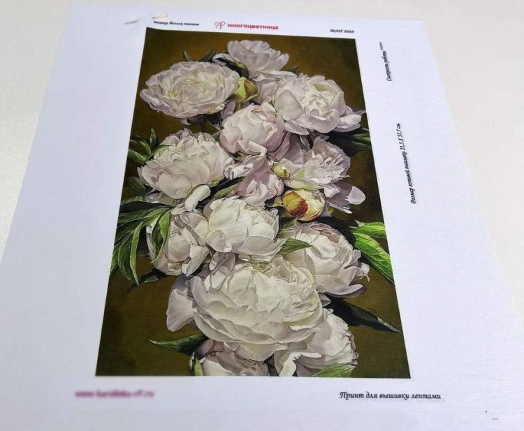 Набор для вышивания «Ветка белых пионов» — картинка 7