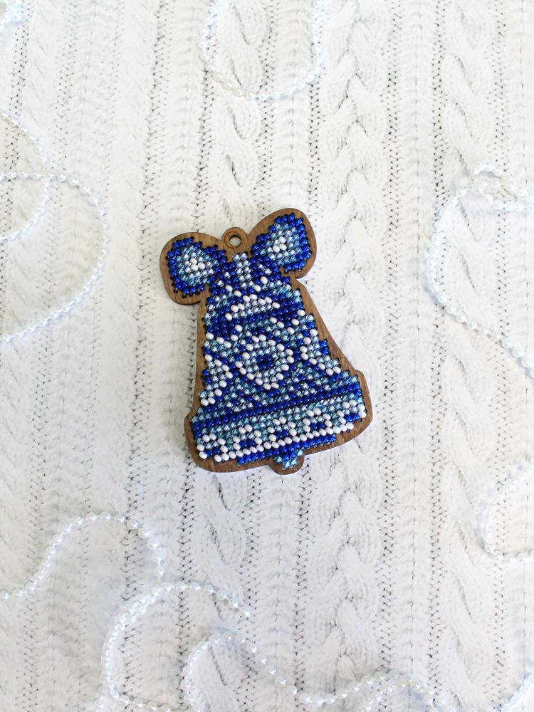 Набор для вышивания «Ёлочная игрушка. Праздничный звон» — картинка 4