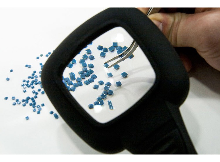 Лупа ручная 4х с LED-подсветкой — картинка 4