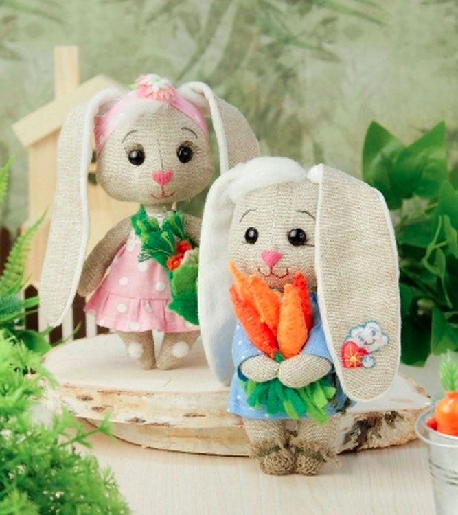 Набор для шитья «Зайчик Поздравляйчик» — картинка 2