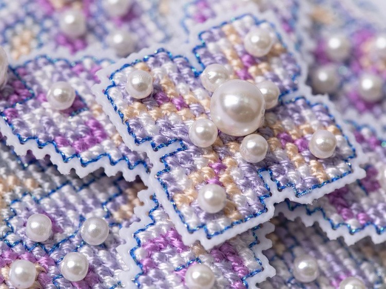 Набор для вышивания «Новогодняя игрушка. Лиловый шар» — картинка 3