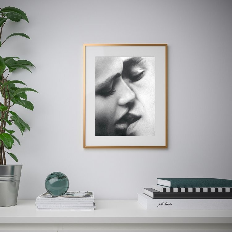 Картина по номерам «Красивый поцелуй» — картинка 3