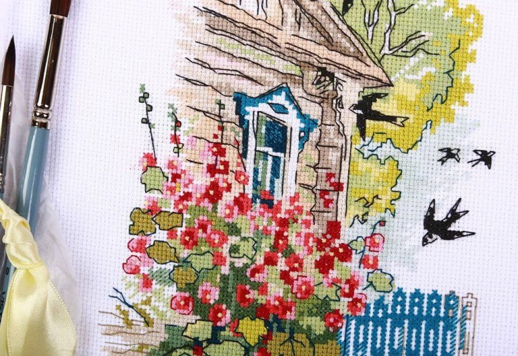 Набор для вышивания «Мальвы под окном» — картинка 3