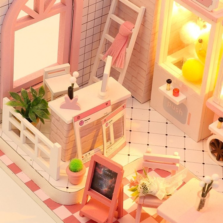 Сборная модель Румбокс. Миниатюрная комната с игрушечными автоматами — картинка 5