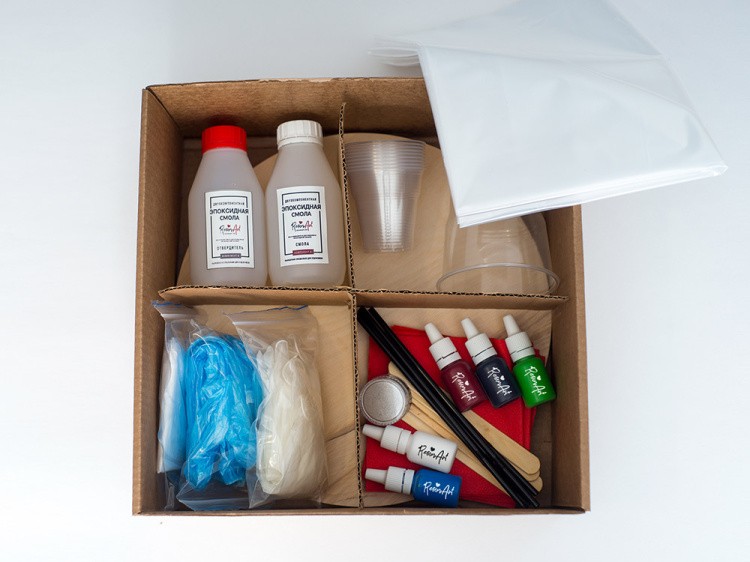 Набор для создания картины эпоксидной смолой ResinArtBox 012 — картинка 9