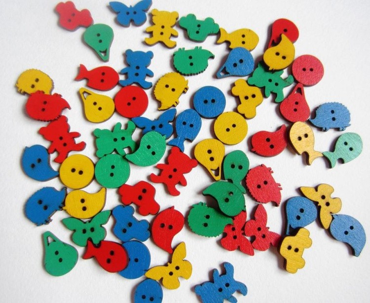 Развивающее пособие из дерева «Волшебный комодик. Пуговки» — картинка 3