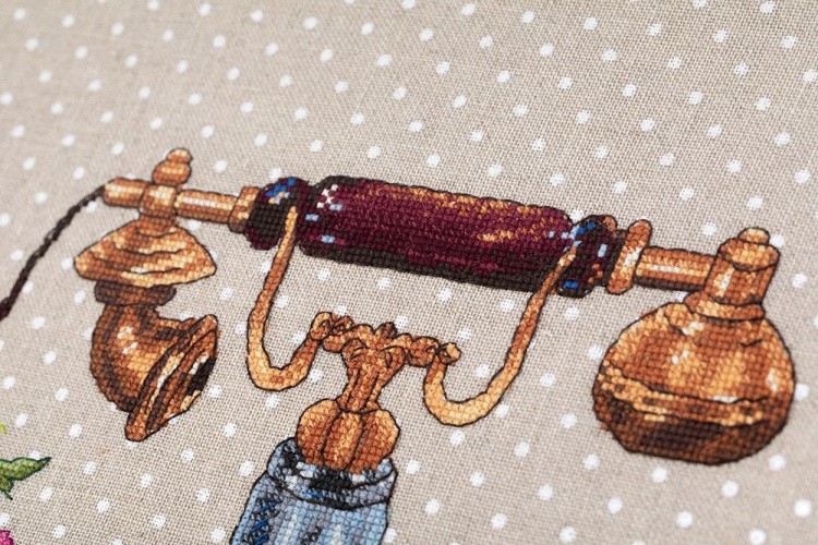 Набор для вышивания «Ожившая история. Телефон» — картинка 2