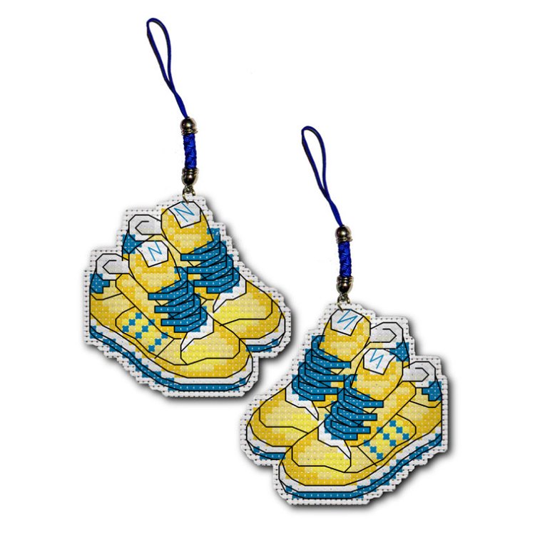 Набор для вышивания «Брелок. Кеды» — картинка 2