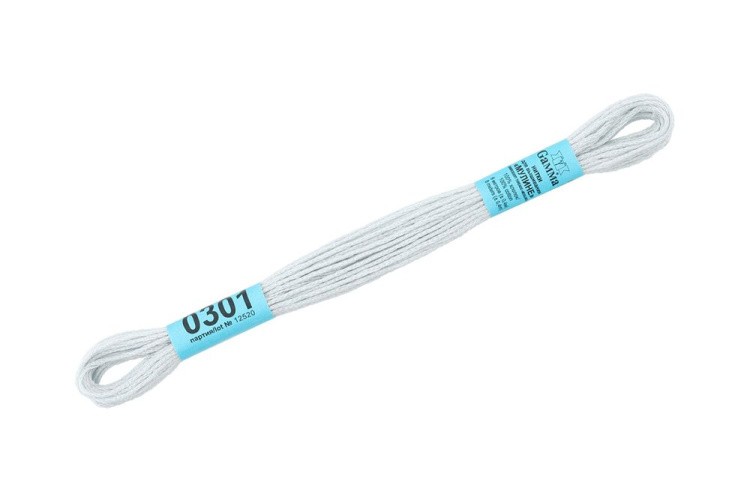 Нитки для вышивания Gamma мулине, 24 шт. по 8 м, цвет: 0301 светло-голубой — картинка 2