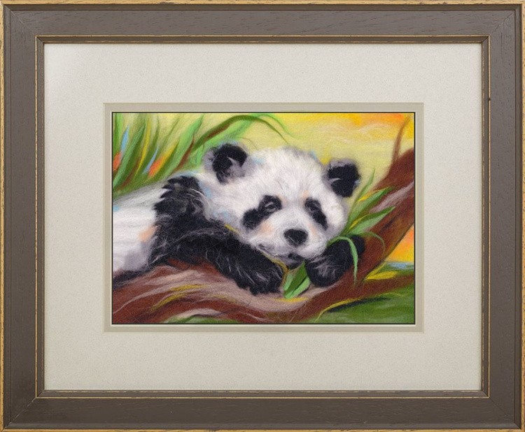 Картина шерстью «Беззаботная панда» — картинка 2