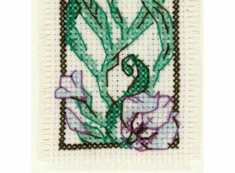 Набор для вышивания «Закладка. Цветущий ирис» — картинка 3