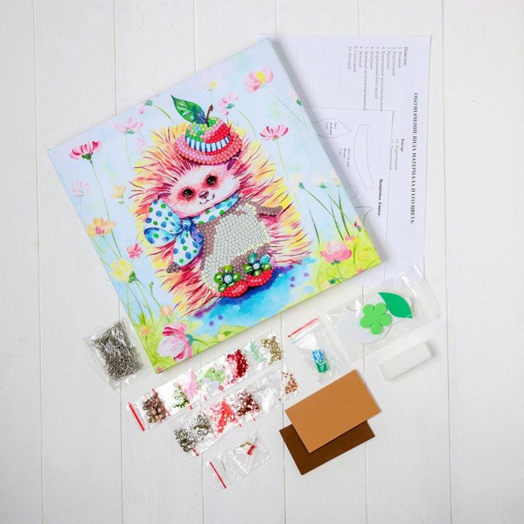 Картина на холсте из пайеток «Ежиха» — картинка 2