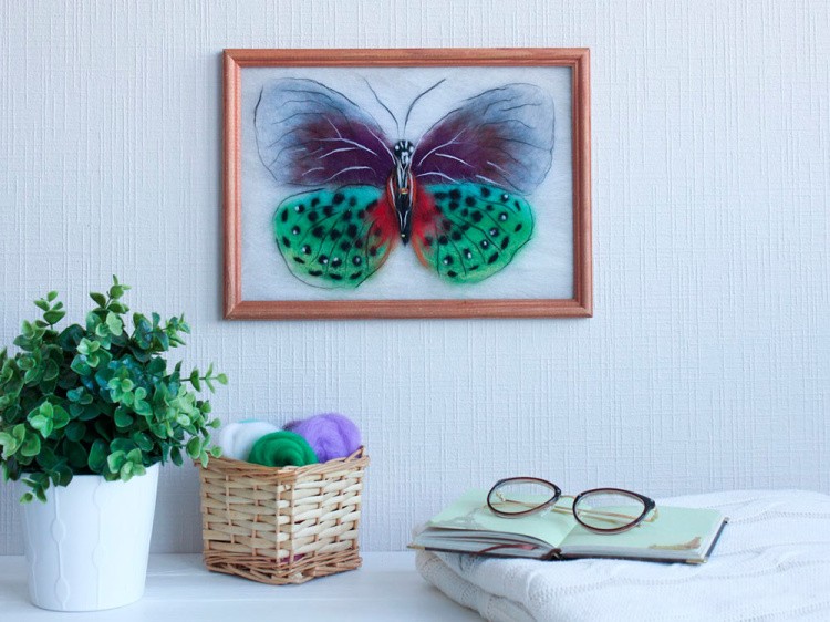 Картина шерстью «Бабочка Баттерфляй» — картинка 4