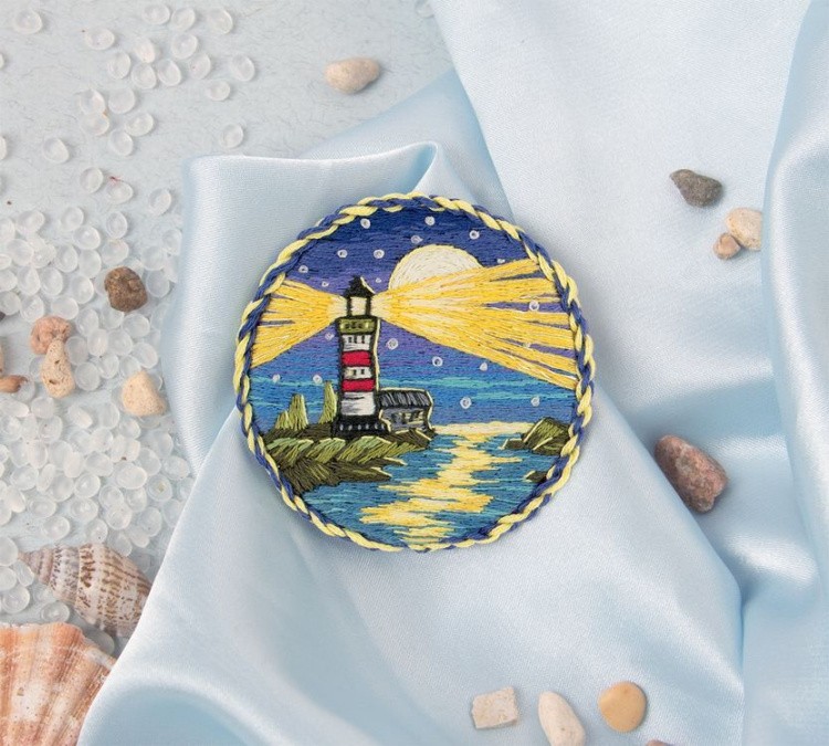 Набор для вышивания «Брошь. Ночной маяк» — картинка 4